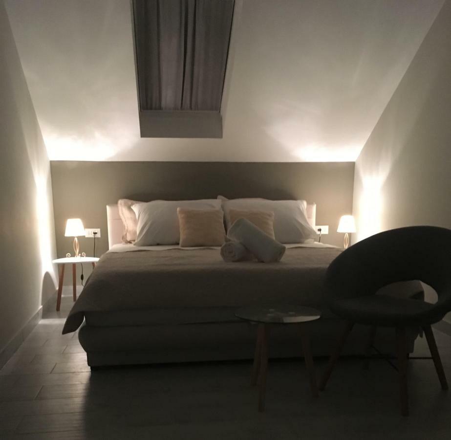 Center Apartment *