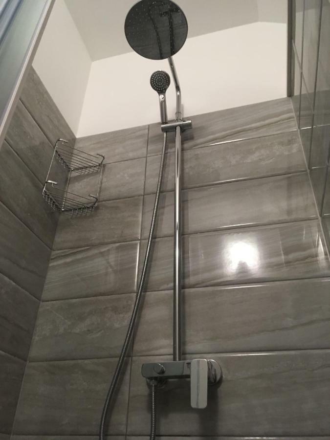 Center Apartment Split
