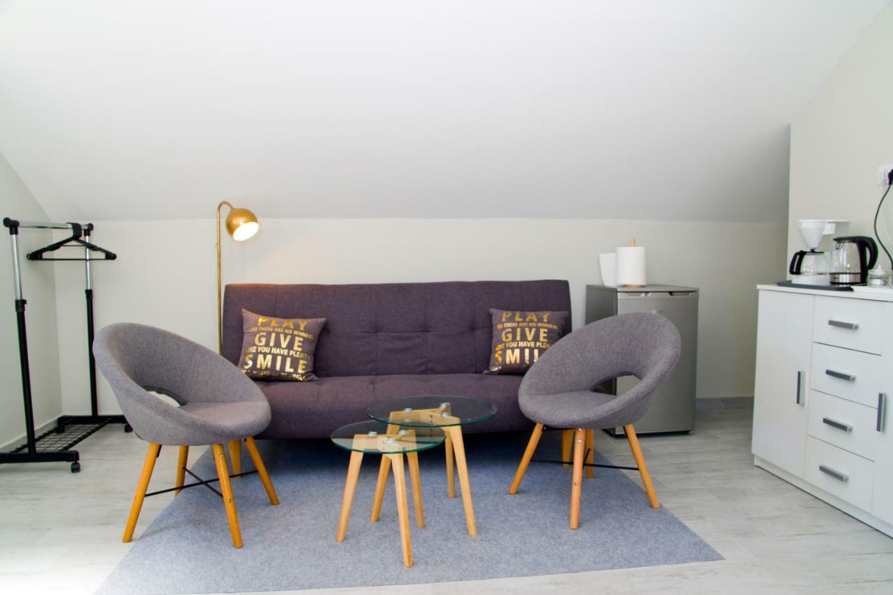 Center Apartment *