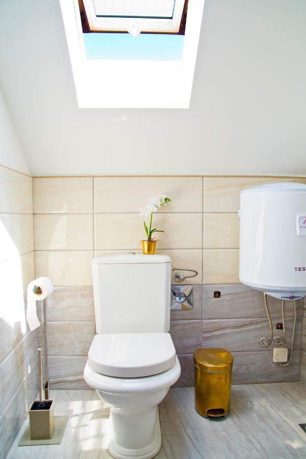 Center Apartment *