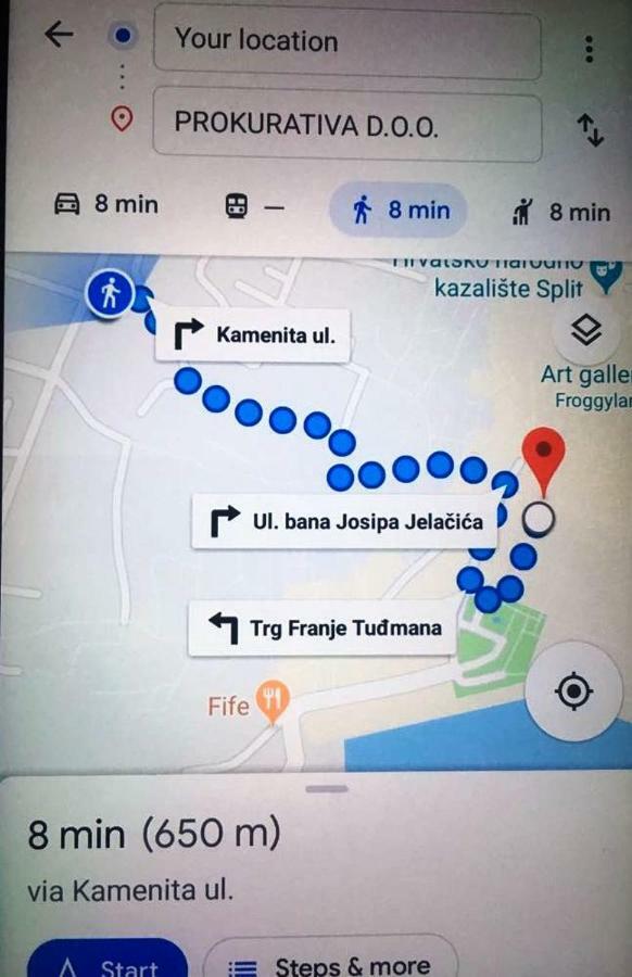 Apartament Center *